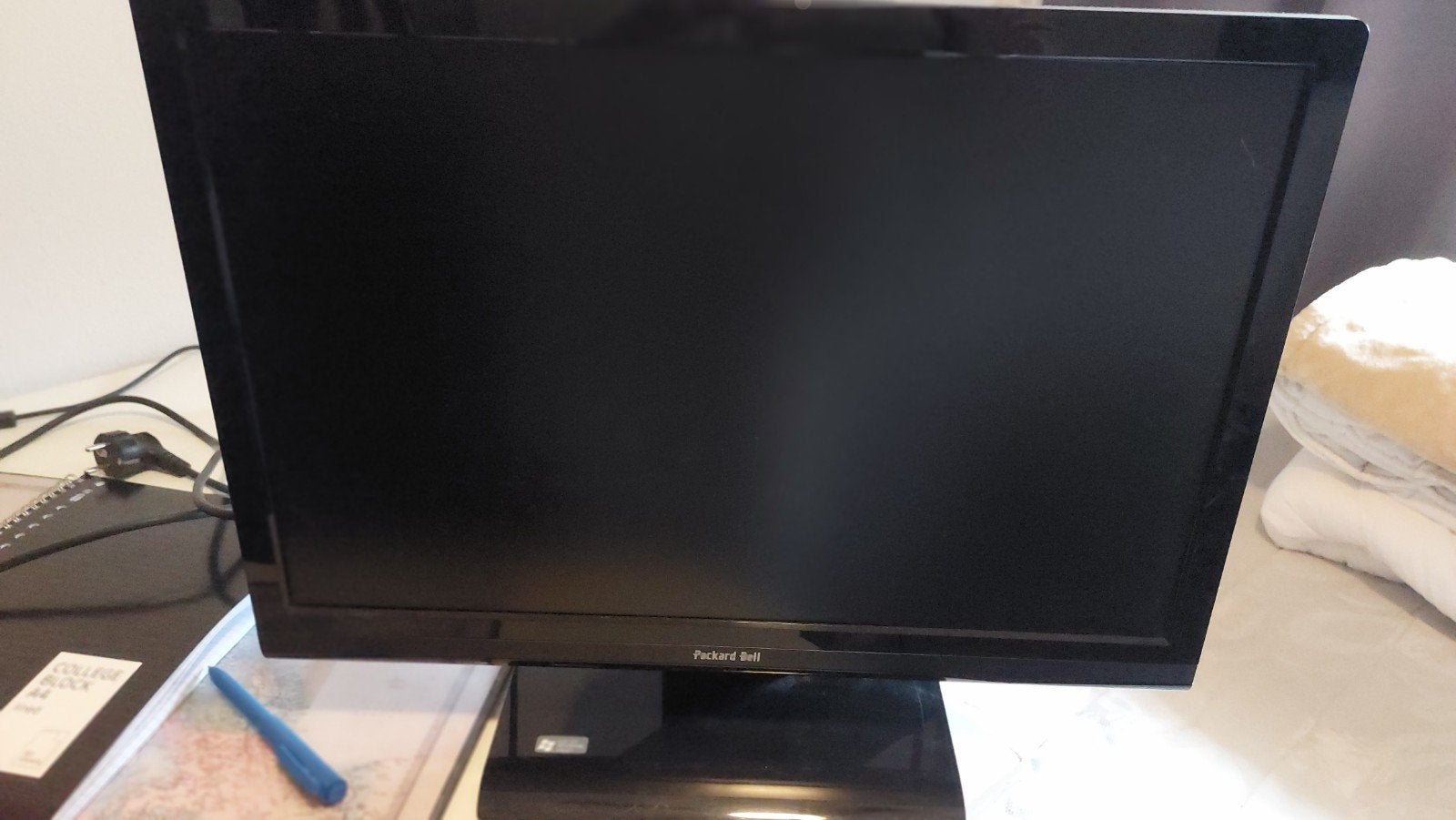 Packard Bell Viseo 223 Ws monitor - 21.5 inch, Computers en Software, Gebruikt, Packard Bell, Kantelbaar, Full HD