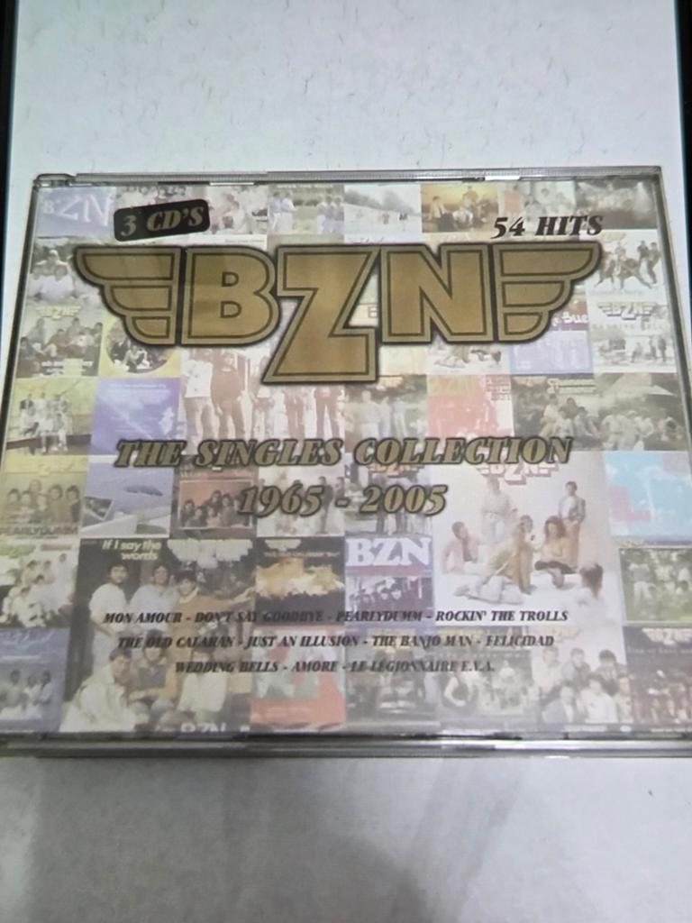 BZN The Singles Collection 1965-2005 - 3 CD's, 54 Hits, Ophalen of Verzenden, Gebruikt