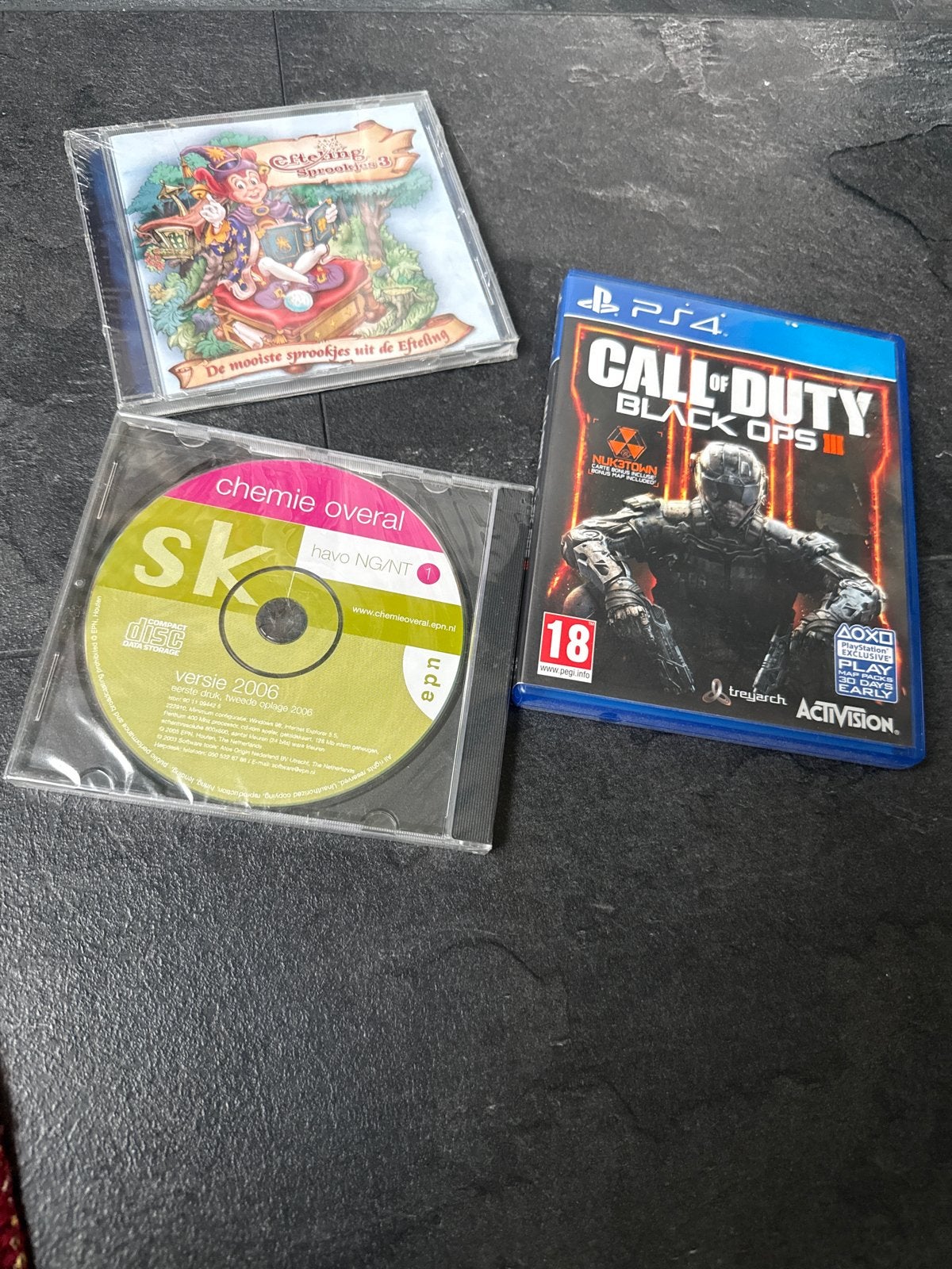 Call of Duty Black Ops III (PS4) + Efteling Sprookjes 3, Spelcomputers en Games, Online, Gebruikt, Vanaf 18 jaar, Shooter