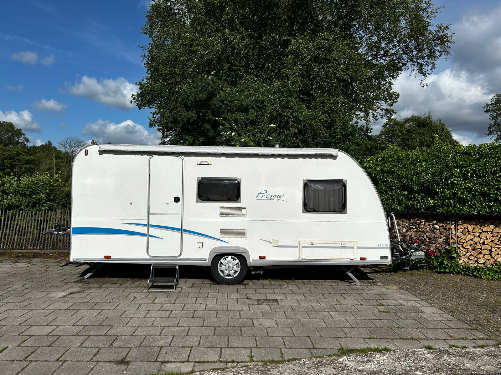 Bürstner Premio 480TK met Stapebed en dwarsbed, Caravans en Kamperen, Treinzit, Particulier, Bürstner, 6 tot 7 meter