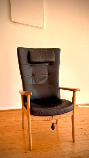 Senioren stoel, Ophalen, Minder dan 75 cm, Scandinavisch, Zo goed als nieuw