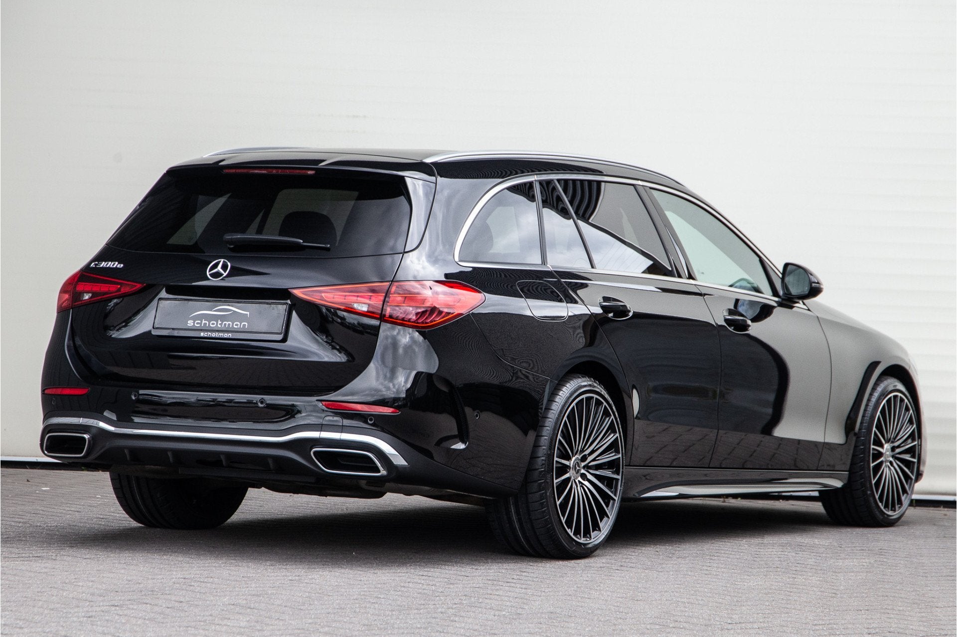 Mercedes-Benz C-Klasse Estate 300 e AMG Line, Distronic, Tre, Auto's, Automaat, Achterwielaandrijving, 4 cilinders, Zwart