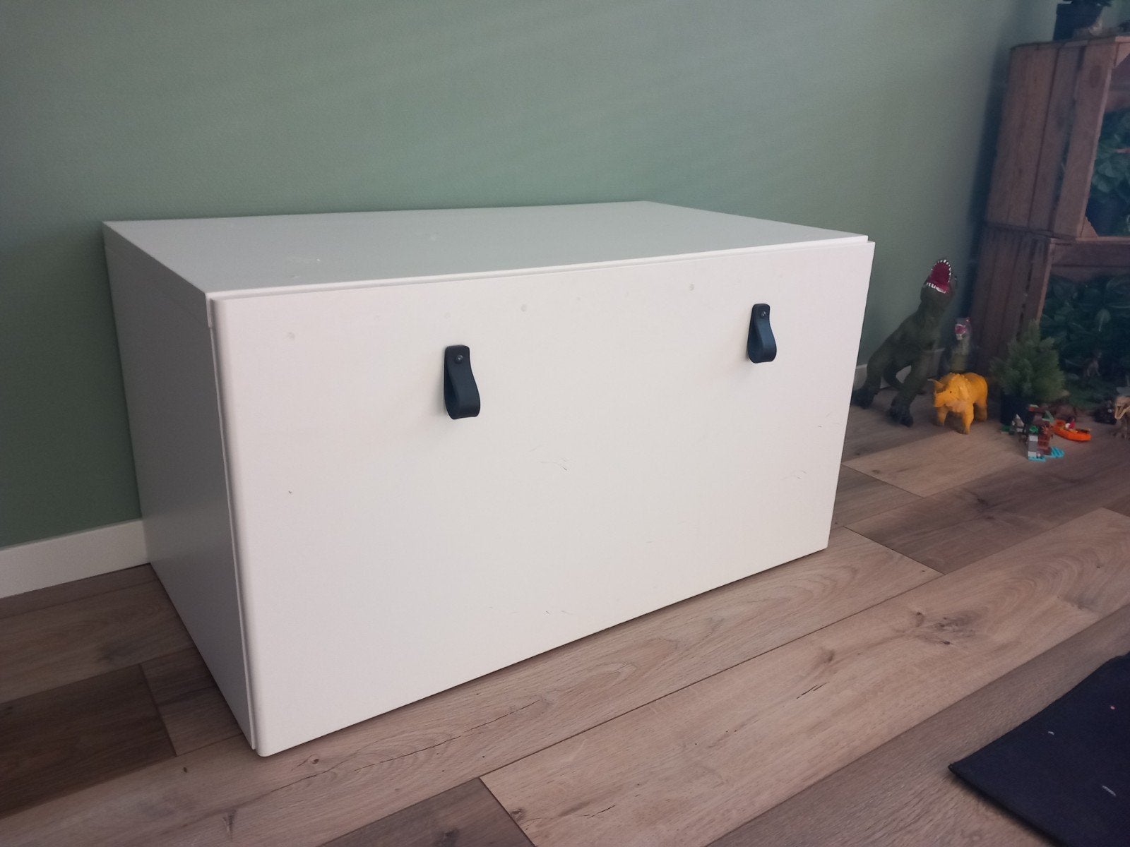 Witte opbergkist met leren handgrepen, Ophalen, Gebruikt, Overige materialen, 100 tot 150 cm
