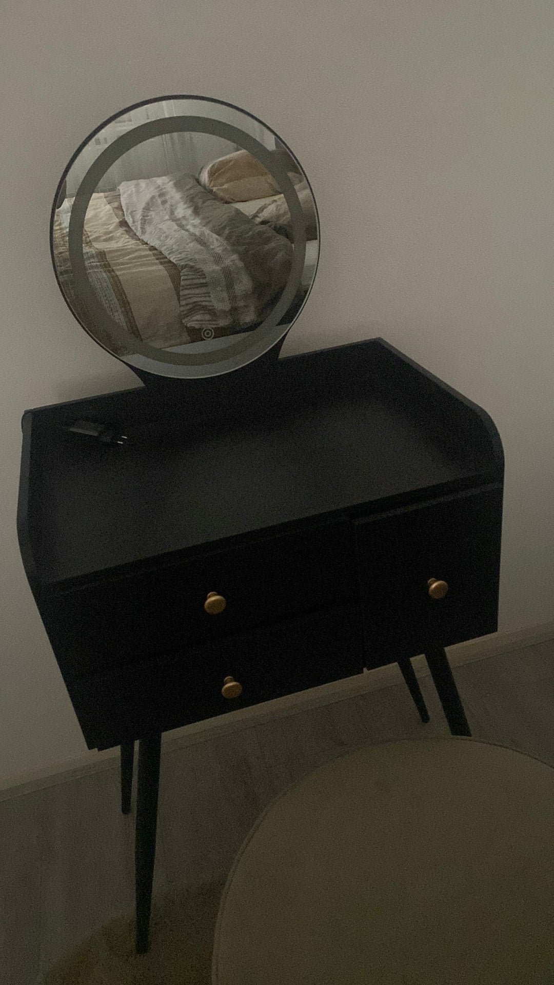 Make up tafel met led spiegel, Huis en Inrichting, Ophalen, Zo goed als nieuw, Minder dan 45 cm