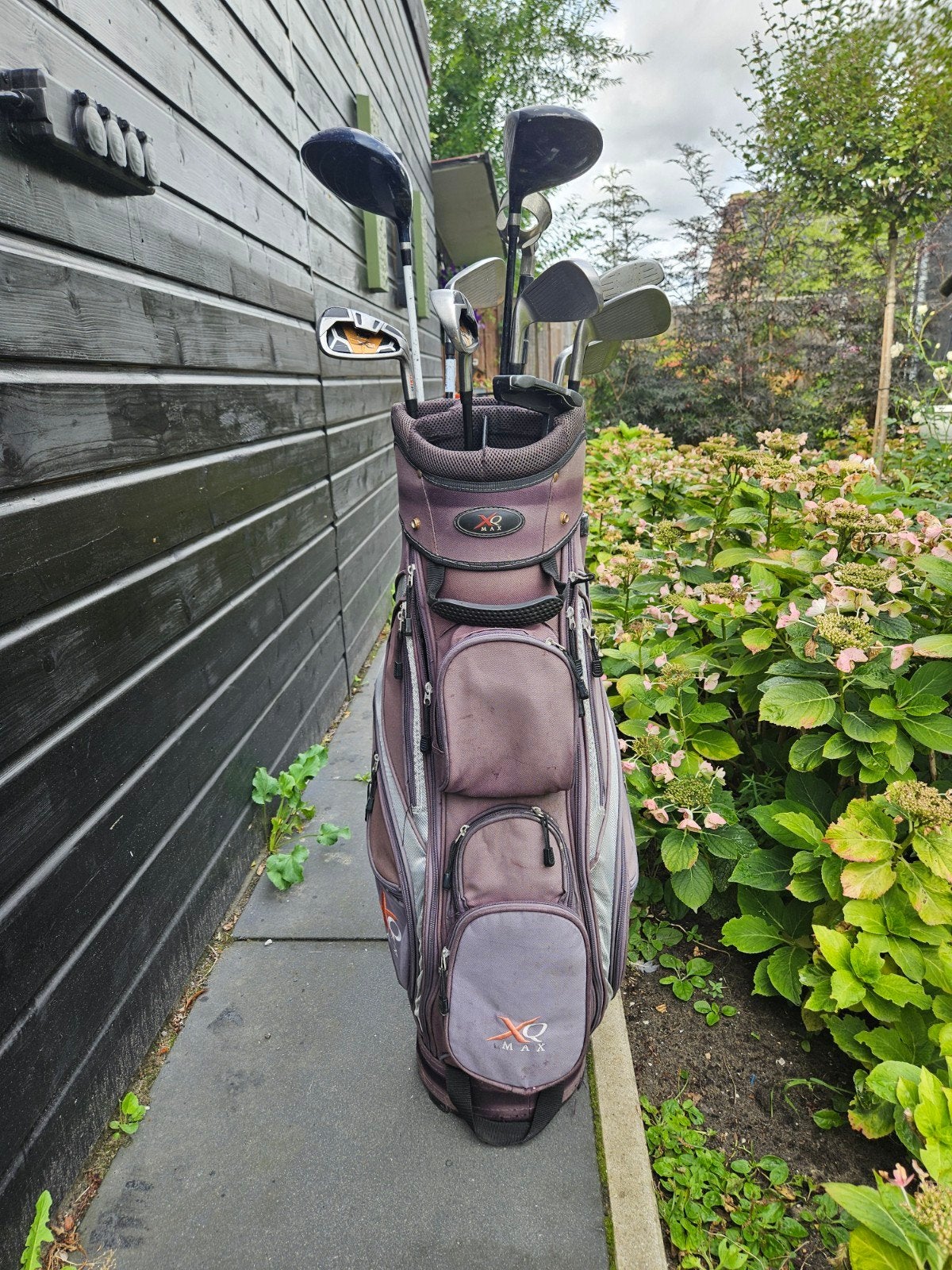 Complete golfset met clubs, driver, putter en houten 5, Sport en Fitness, Golf, Ophalen of Verzenden, Gebruikt, Set, Overige merken