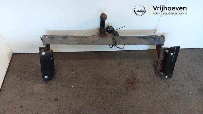 Trekhaak van een Opel Astra (Astra G 98-), Gebruikt, -, -, Opel
