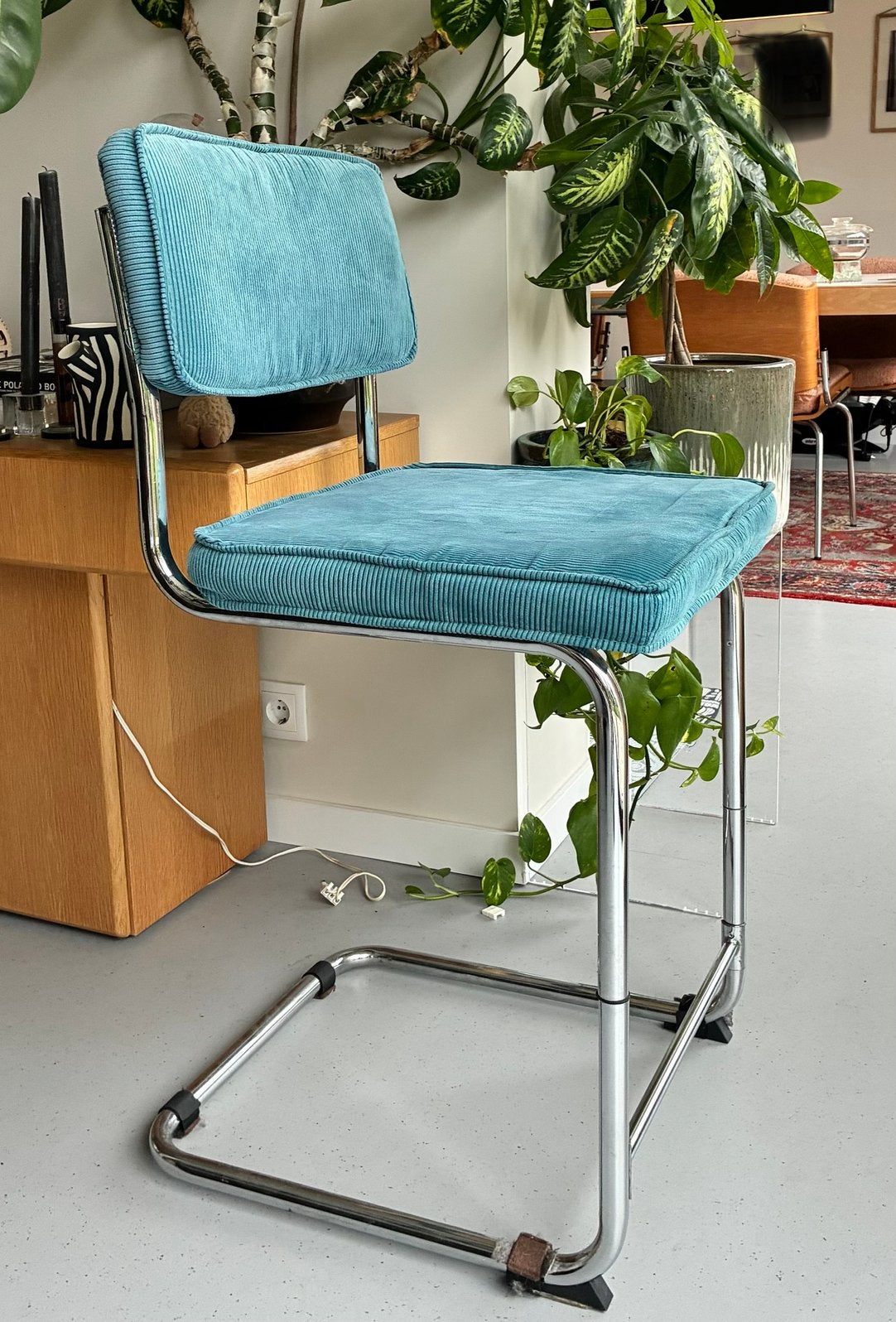 Kruk, gratis, ribstof, Huis en Inrichting, Gebruikt, 60 tot 90 cm, Ophalen of Verzenden, 1 kruk