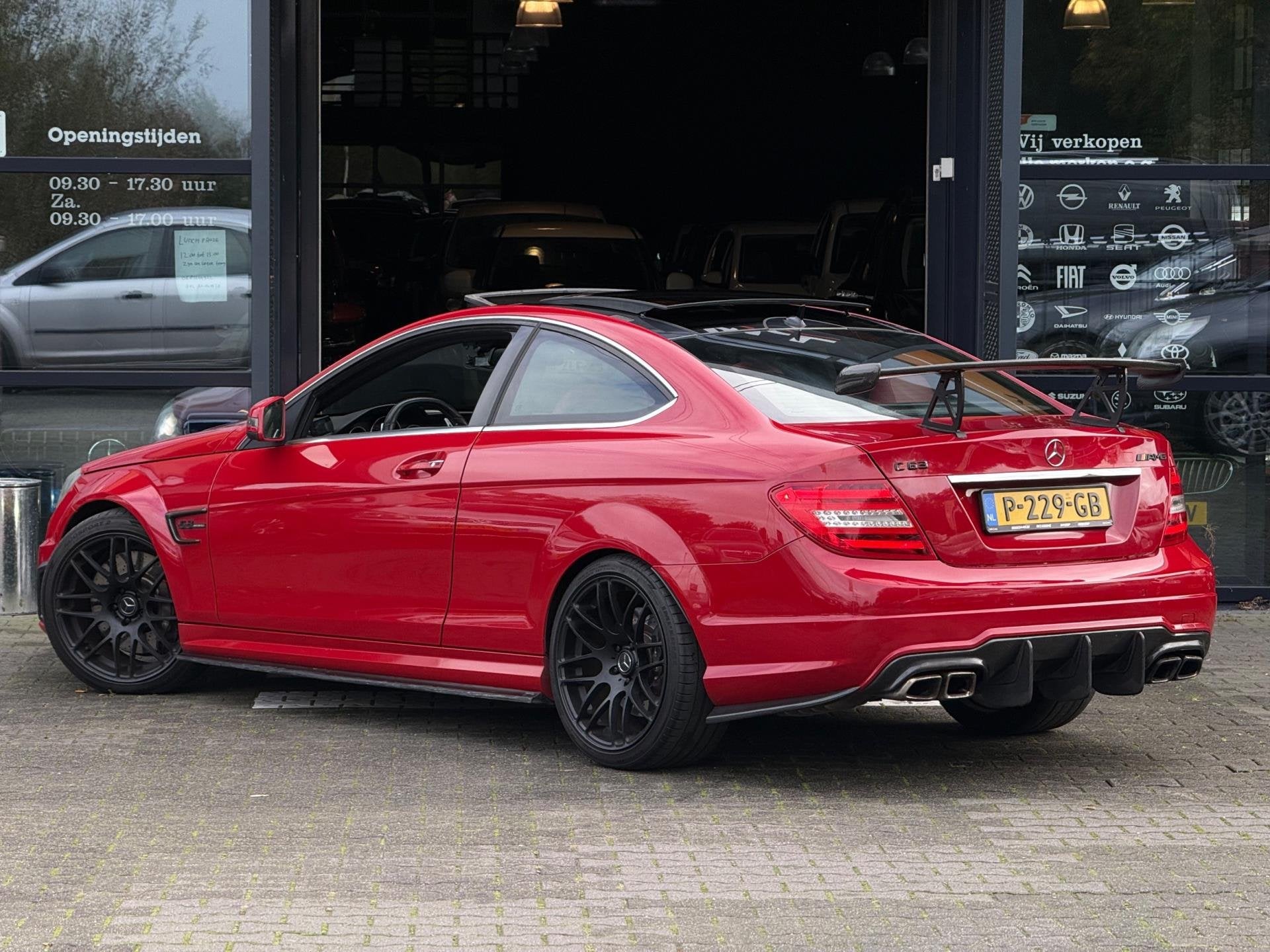 Mercedes-Benz C-klasse Coupé AMG 63 PANO/LEDER/BLACK-SERIES, Auto's, Automaat, Euro 5, Achterwielaandrijving, 4 stoelen