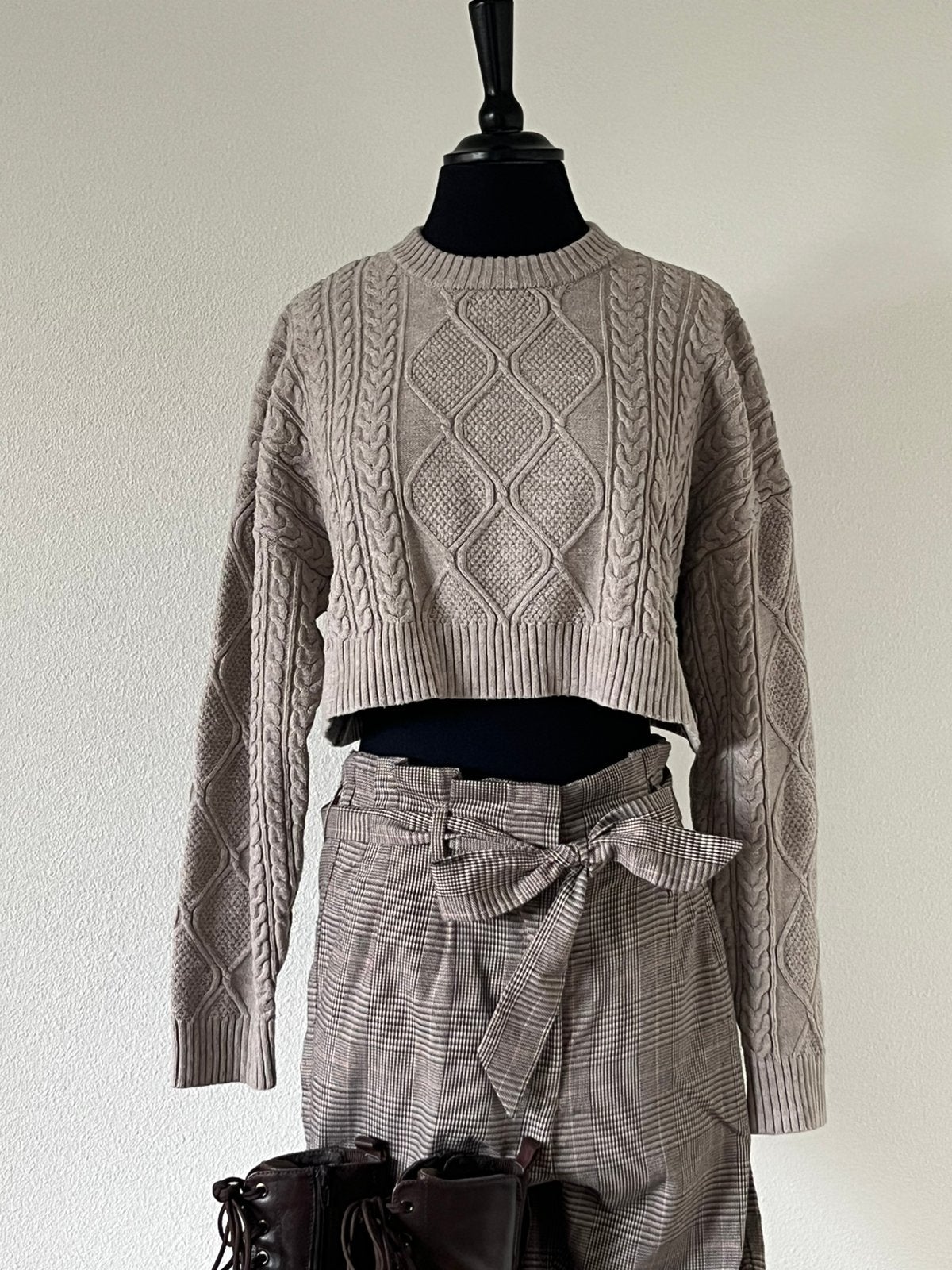Trui en geruite broek - set, Ophalen of Verzenden, Zo goed als nieuw, Maat 34 (XS) of kleiner, Beige