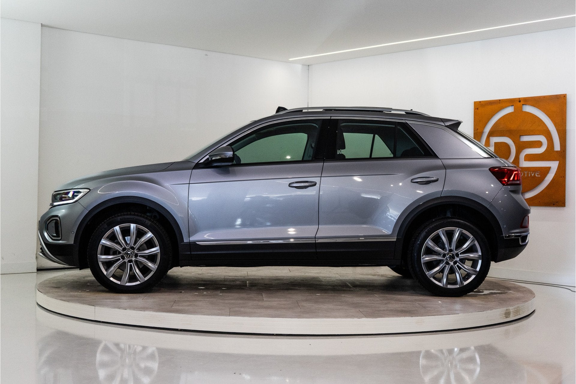 Volkswagen T-Roc 1.5 TSI Style 150PK Facelift | Pano | LED |, 12 maanden, Stof, 4 cilinders, Bedrijf