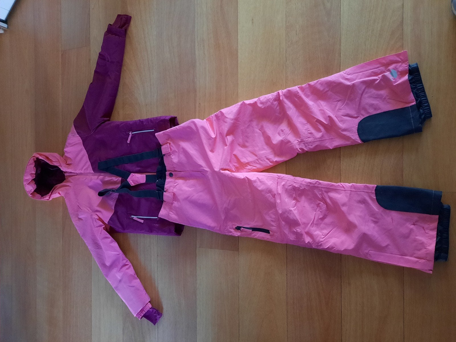 ski jas en broek maat 146-152 roze /paars, Ophalen of Verzenden, Gebruikt, Meisje