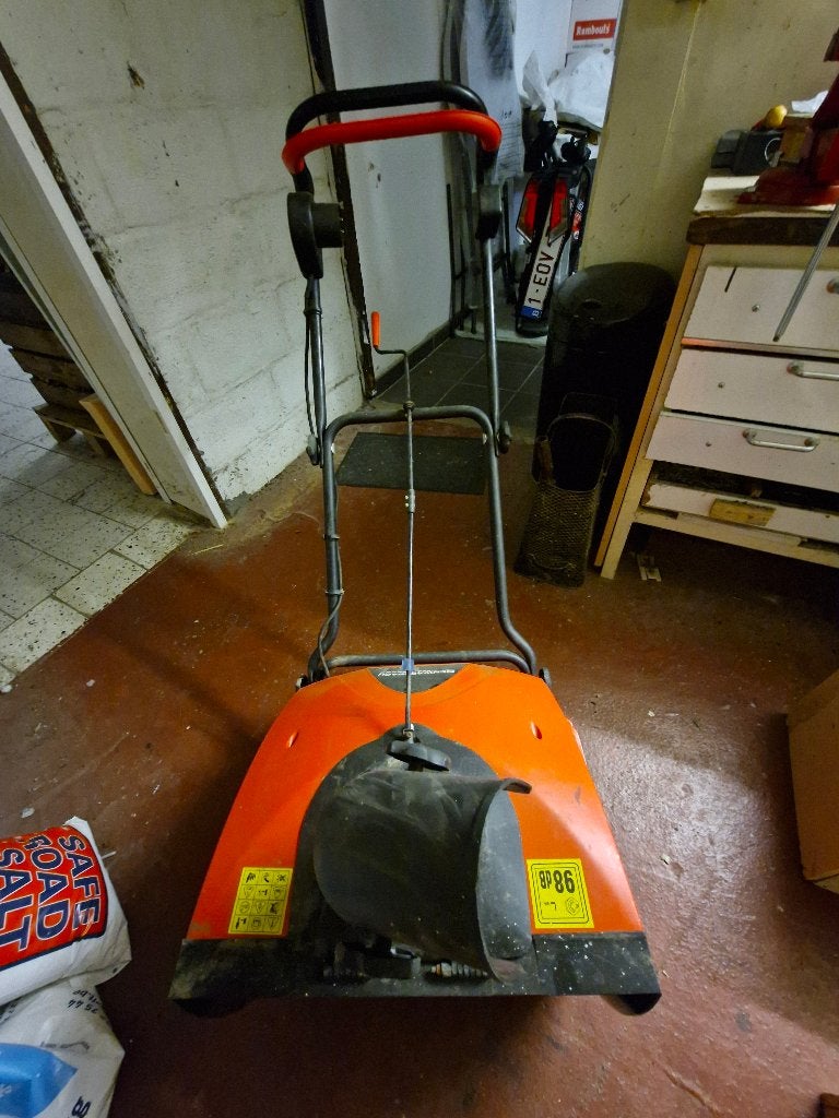 Sneeuwruimer electrisch, Ophalen, Gebruikt, Onbekend