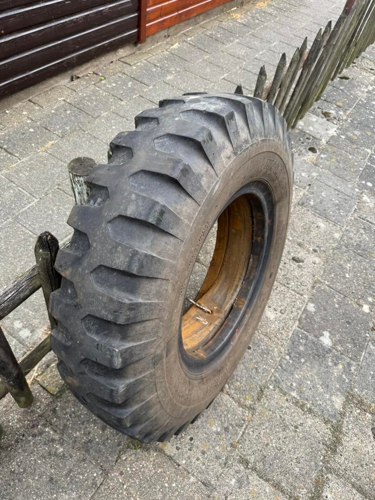 Banden 9.00x20, Ophalen, Landmacht, Nederland