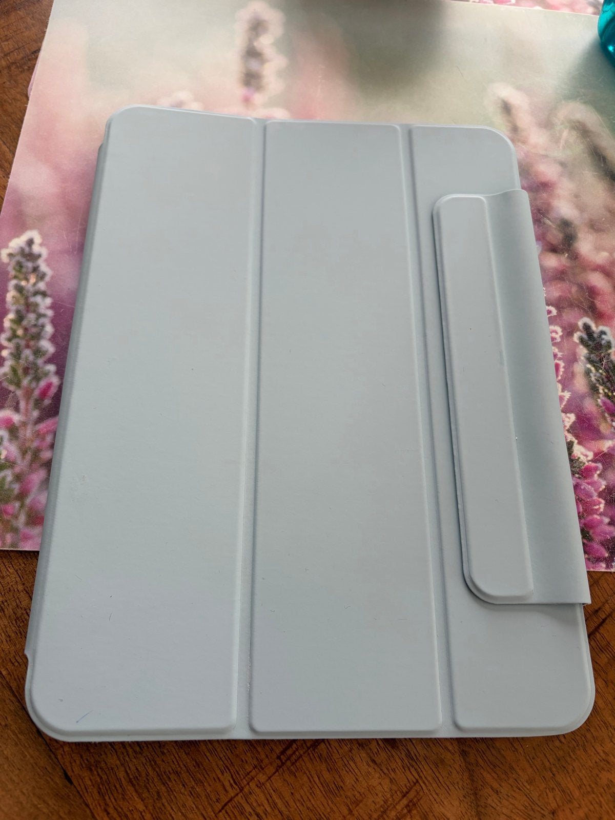 Lichtblauwe iPad hoes met penhouder, Computers en Software, Apple iPads, 10 inch, Overige modellen, Blauw, Ophalen of Verzenden