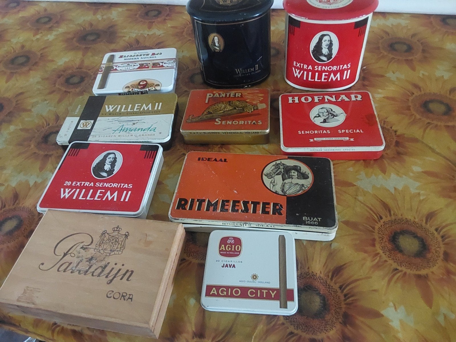 9 sigarenblikjes en 1 houten kistje, Verzamelen, Ophalen of Verzenden, Overige