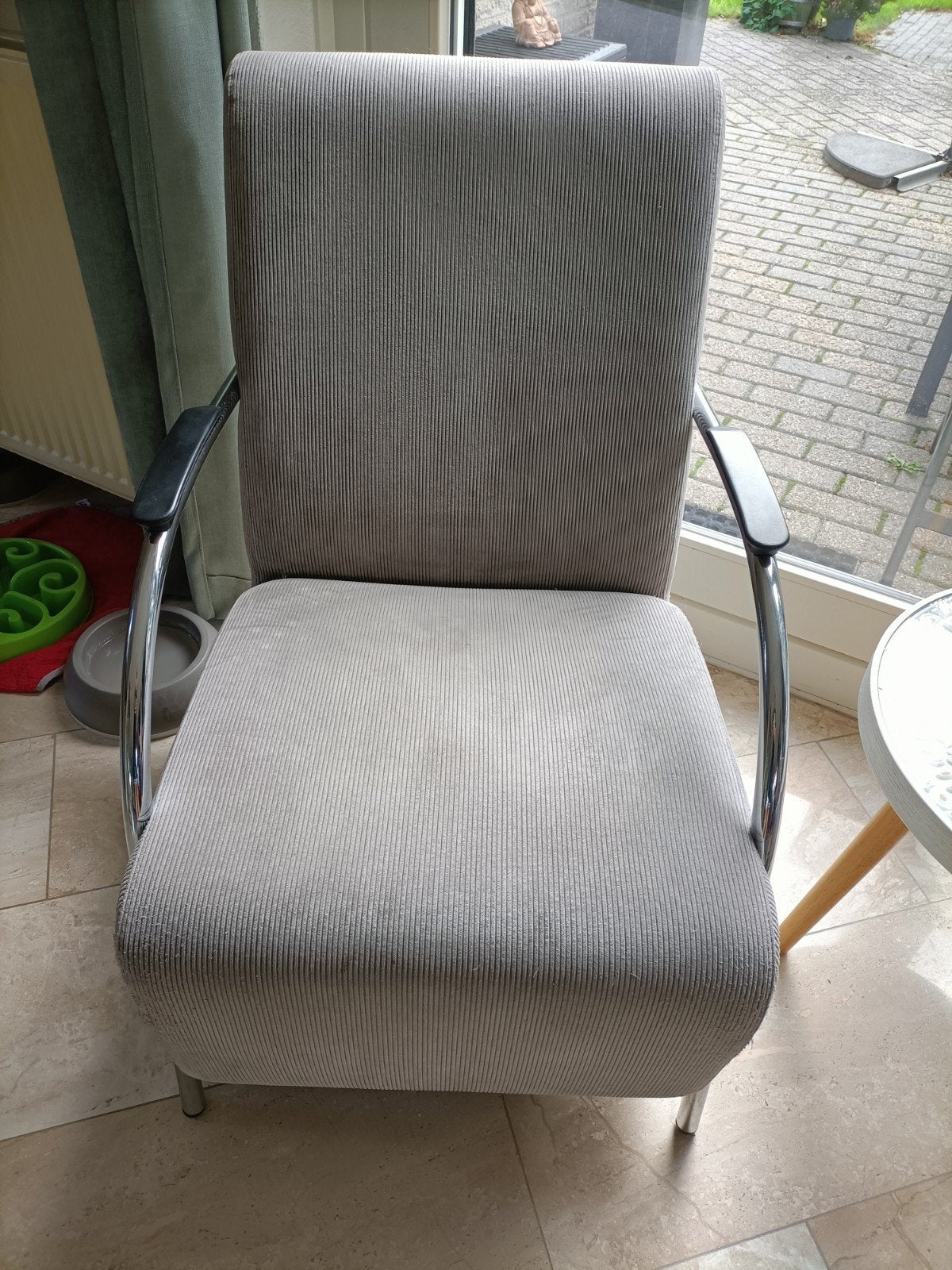 Lekker vlotte stoelen, comfortabel en sterk. Leuk model., Huis en Inrichting, Fauteuils, Ophalen, Gebruikt, 75 tot 100 cm, Stof