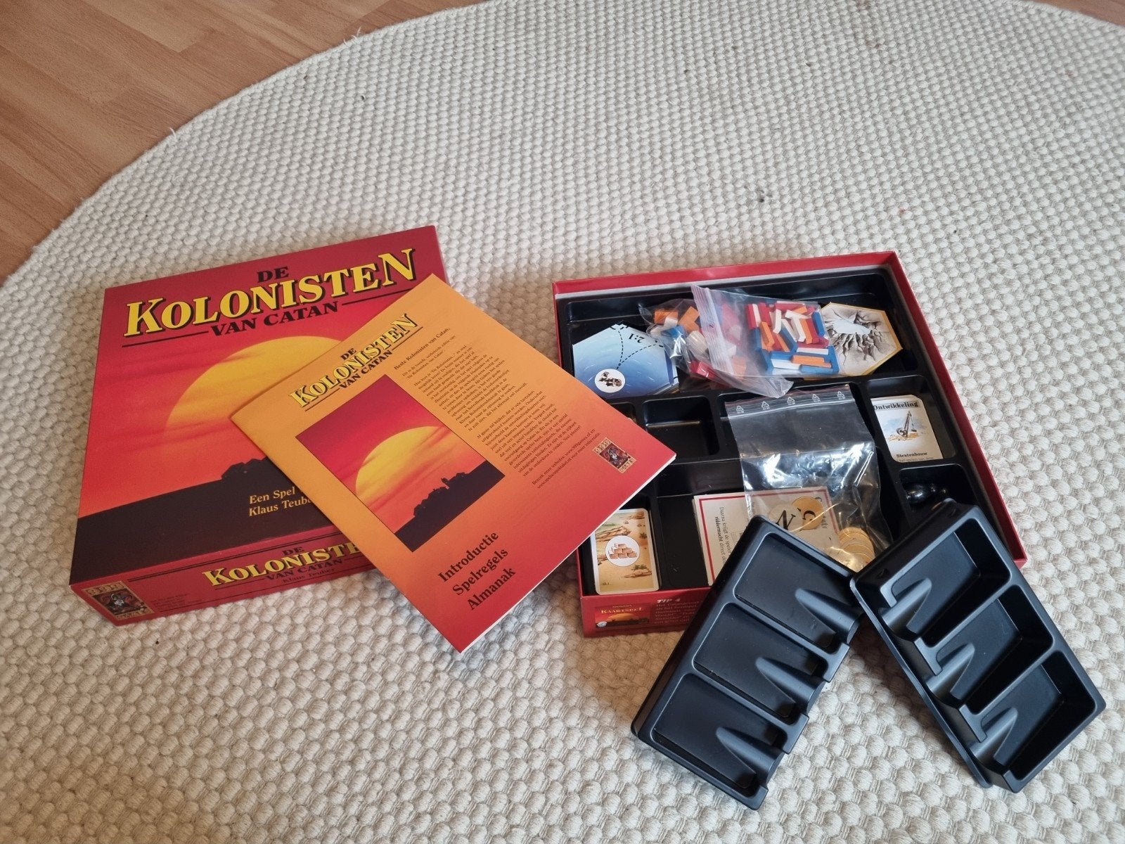 Vintage Kolonisten van Catan - 100% Compleet Klassieker, Drie of vier spelers, Ophalen of Verzenden, Gebruikt, 999 Games