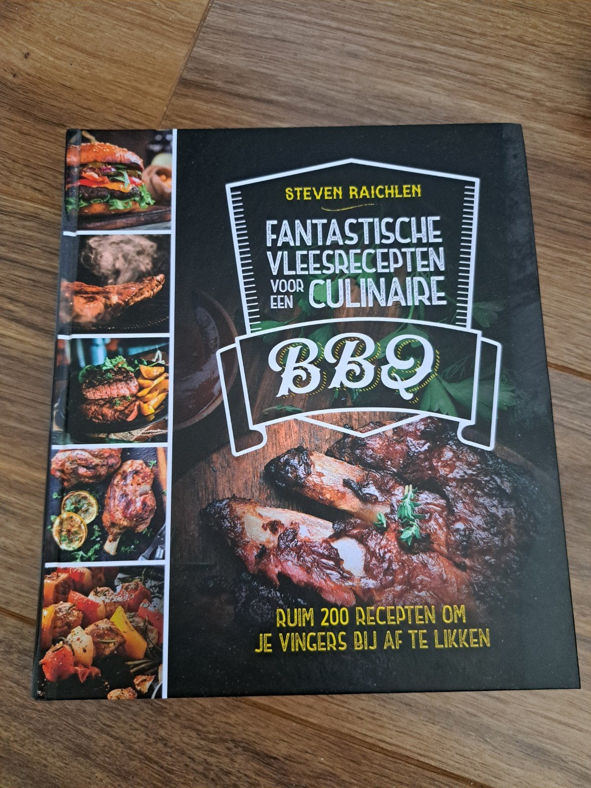BBQ kookboek - Steven Raichlen, Boeken, Overige typen, Ophalen of Verzenden, Zo goed als nieuw, Steven Raichlen