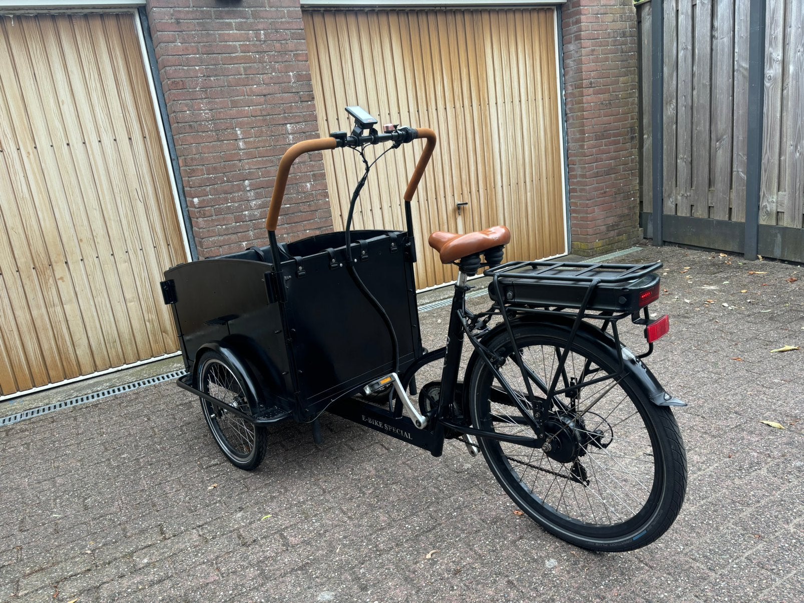 Elektrische Troy bakfiets ideaal voor het vervoeren, Fietsen en Brommers, Ophalen of Verzenden, Zo goed als nieuw, 4 kinderen of meer