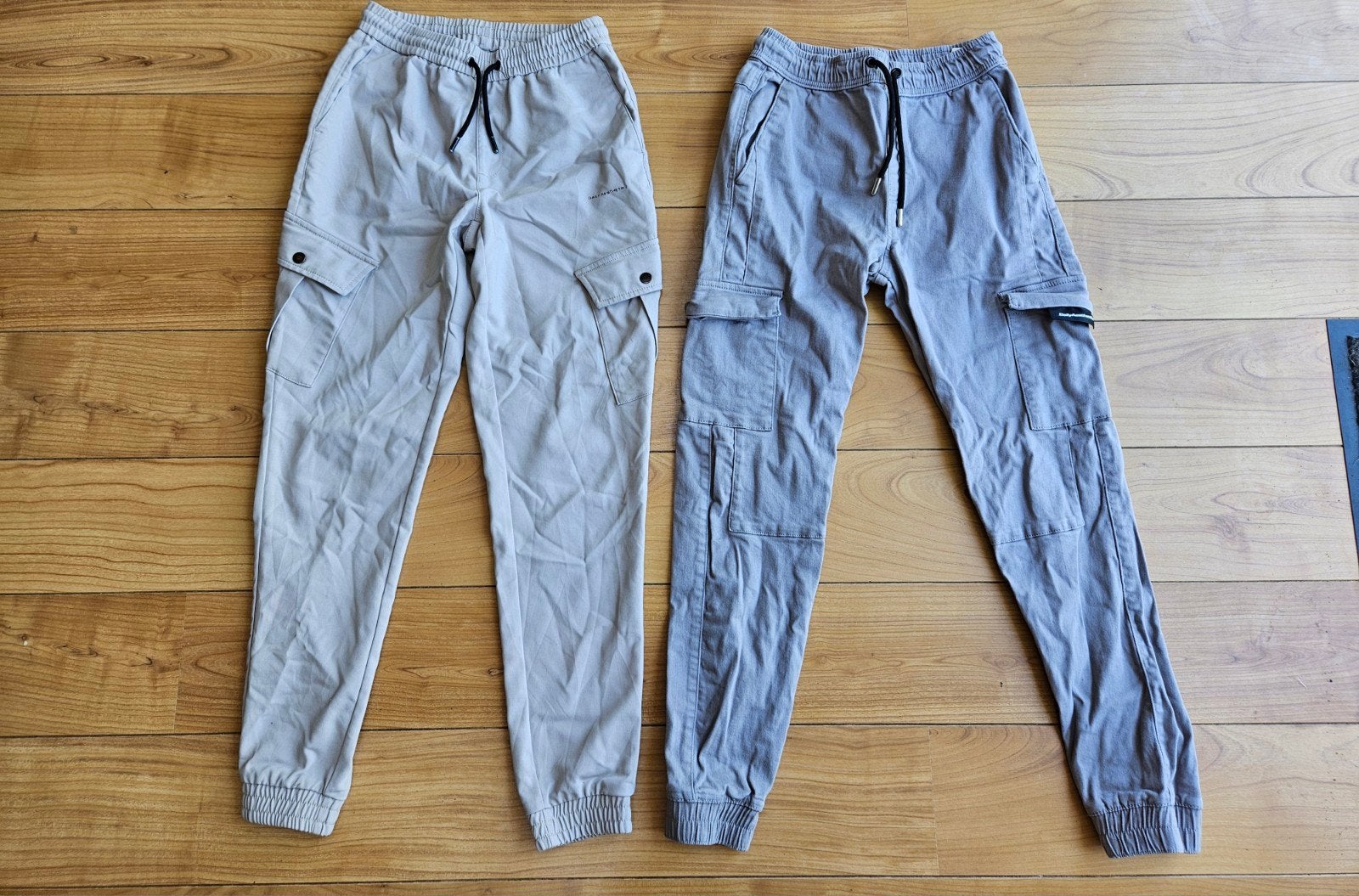Daily Aesthetikz Cargo Joggers (2 stuks), grijs en beige, Overige kleuren, W32 (confectie 46) of kleiner, Ophalen of Verzenden