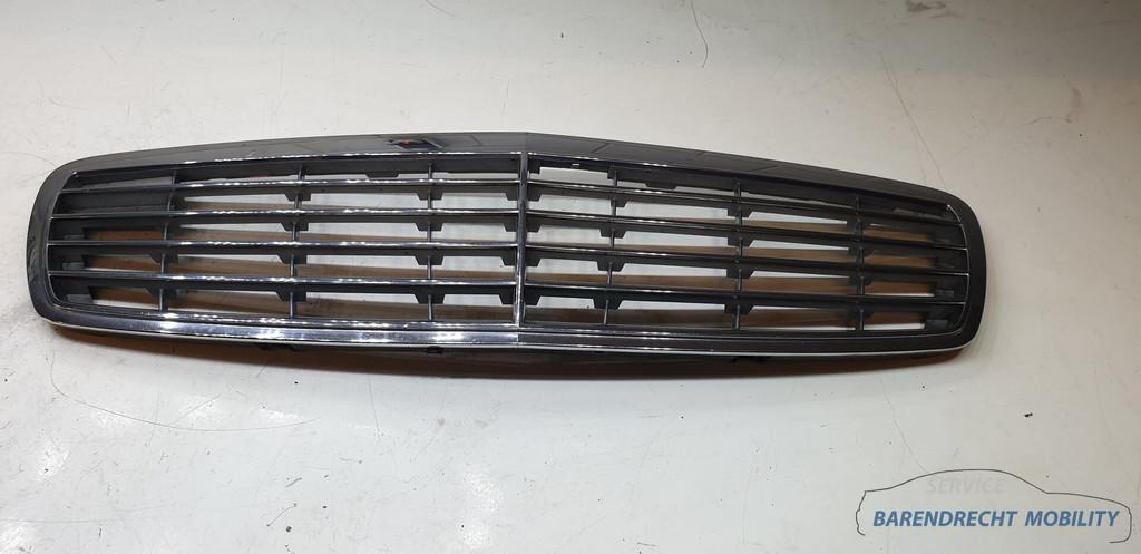 Elegance radiateur grille grill Mercedes E Klasse W211 S211, Gebruikt, Mercedes-Benz AG, Mercedes-Benz, Ophalen of Verzenden