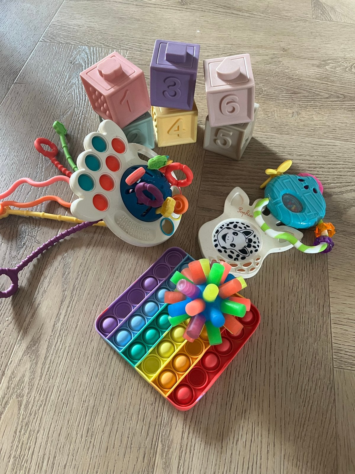 Babyspeelgoed set: rammelaars, blokken, pop-it en meer, Ophalen, Gebruikt, Overige typen