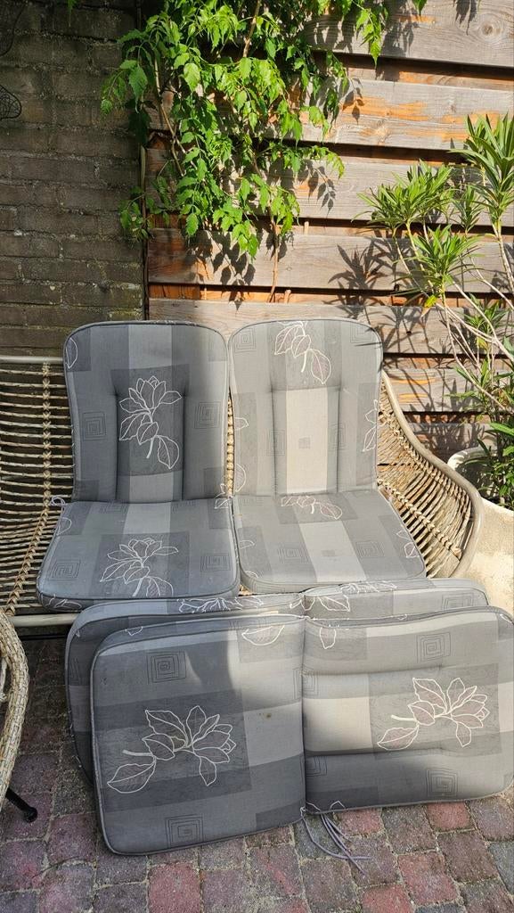 4 tuinstoelkussens - goede staat, lichte vlekjes, Tuin en Terras, Tuinmeubel-accessoires, Ophalen, Gebruikt