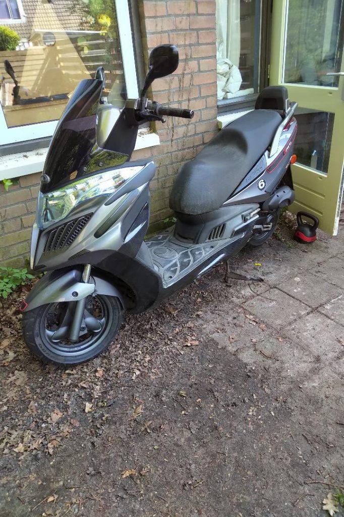 kymco new g dink  grand dink, Fietsen en Brommers, Scooters | Kymco, Zo goed als nieuw, Overige modellen, Benzine, Ophalen of Verzenden