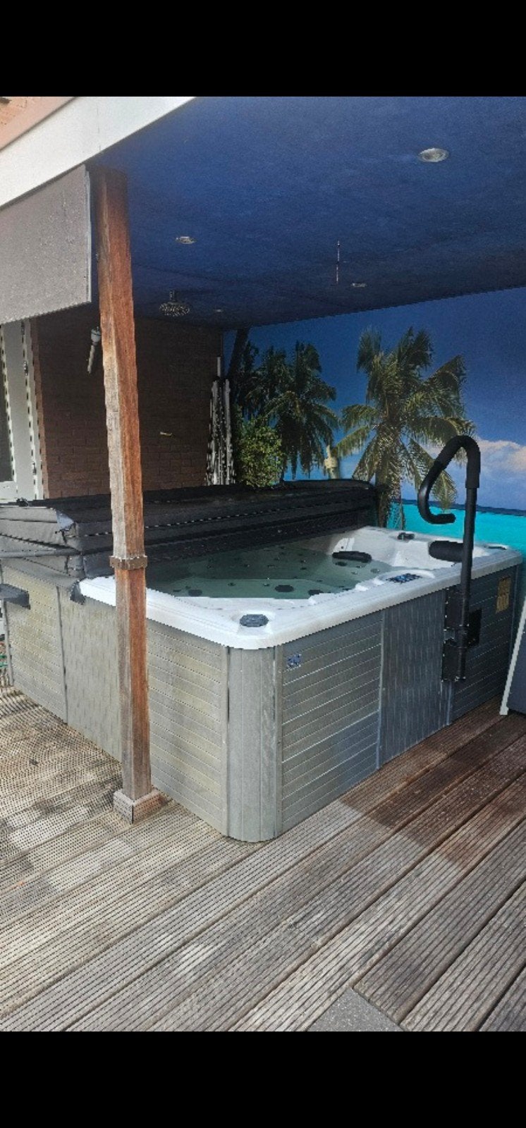 Luxe Santa Cruz Jacuzzi met 72 jets en 6 zitplaatsen, Ophalen, Gebruikt, 200 tot 300 cm, Vierkant