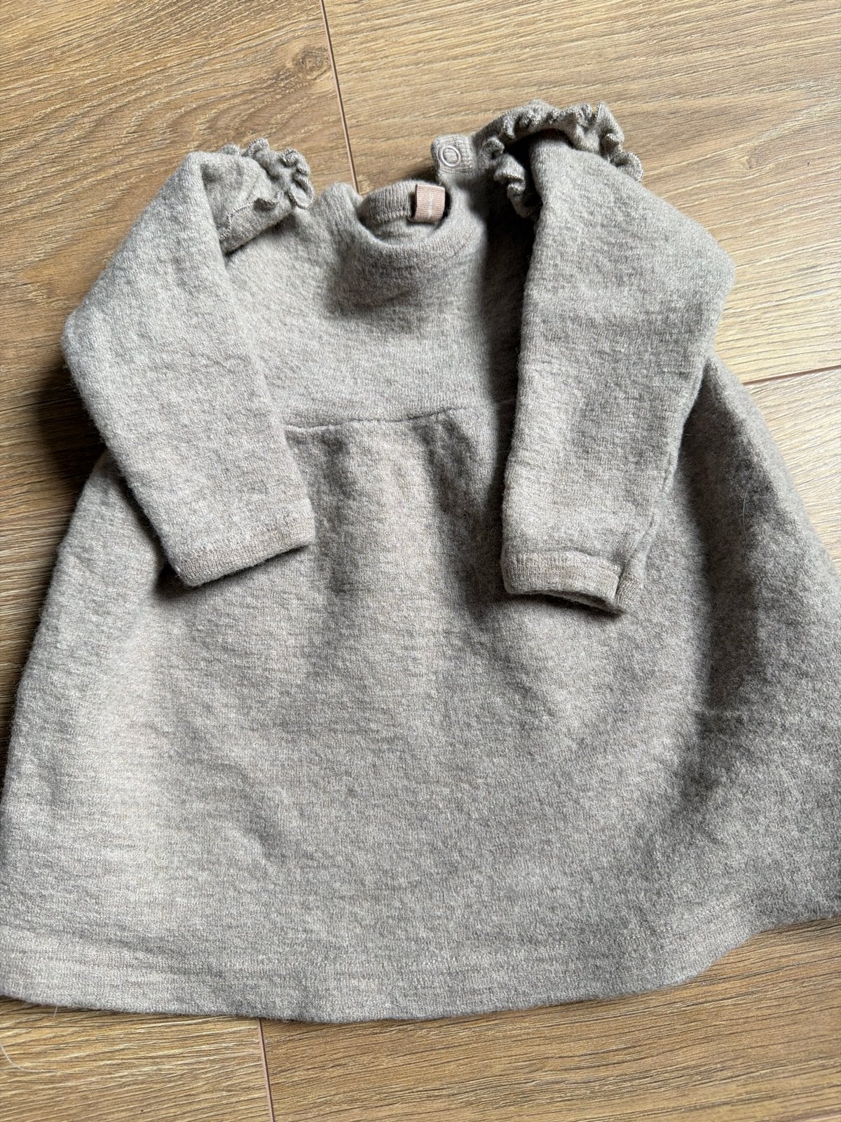 Dilling wollen jurkje 1-3 maanden, grijs, Kinderen en Baby's, Babykleding | Overige, Gebruikt, Meisje, Ophalen of Verzenden