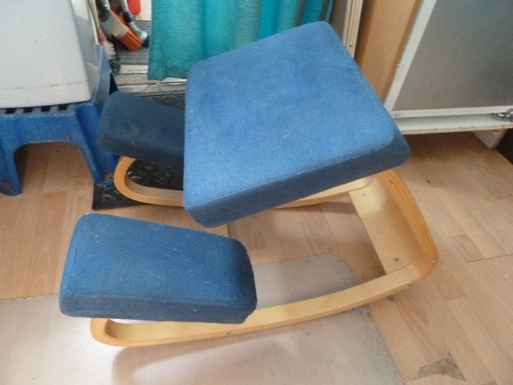 Stokke Variabele Balans knie stoel, Huis en Inrichting, Ophalen, Ergonomisch, Gebruikt, Blauw