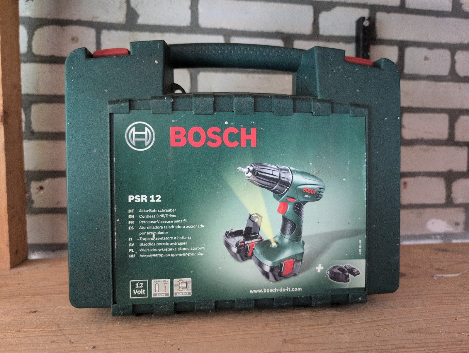 Bosch PSR 12 Accuboormachine met koffer en lader, Gebruikt, Variabele snelheid, Ophalen of Verzenden, Boor- en Schroefmachine