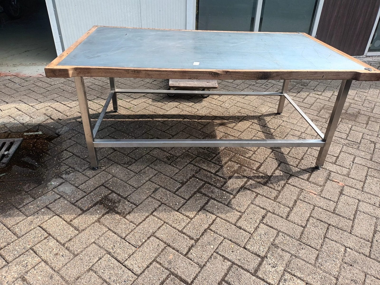 Robuuste werktafel werkbank zware kwaliteit top staat
