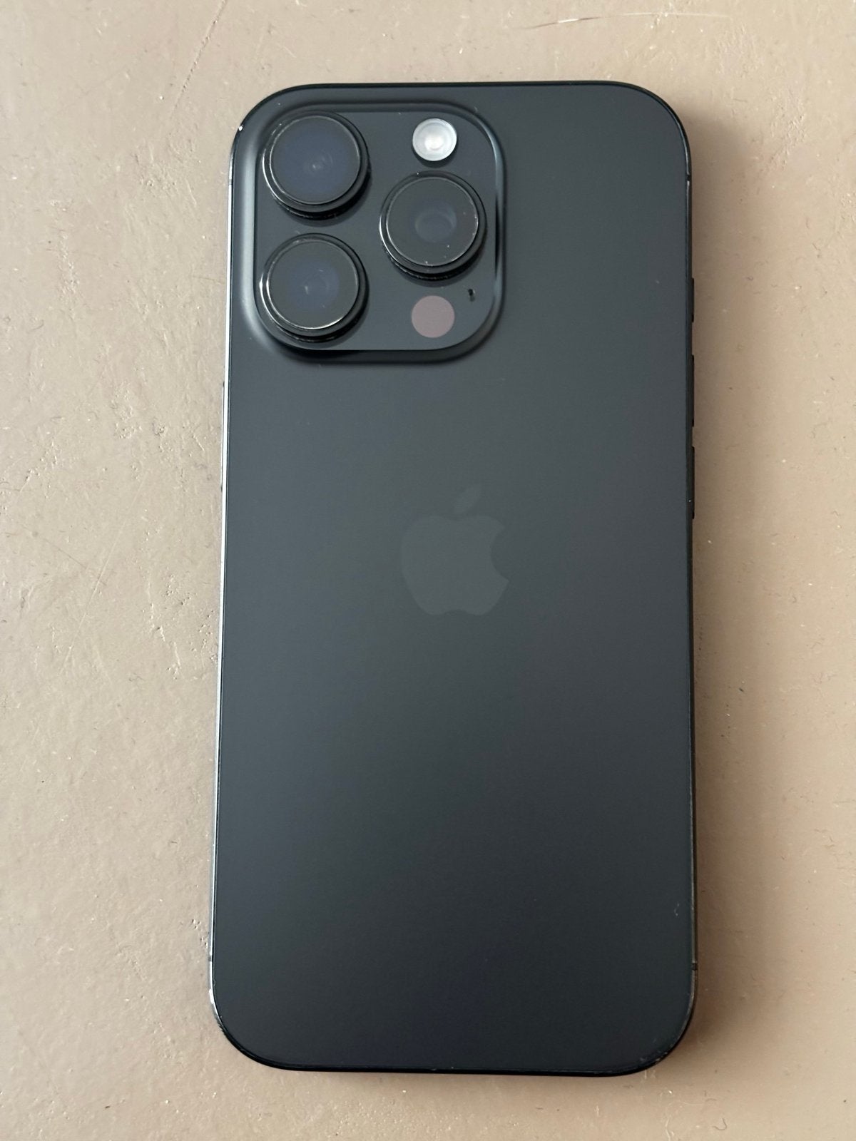 iPhone 16 Pro Titanium Zwart - Nette staat, 128 GB, Zwart, Zo goed als nieuw, Zonder simlock