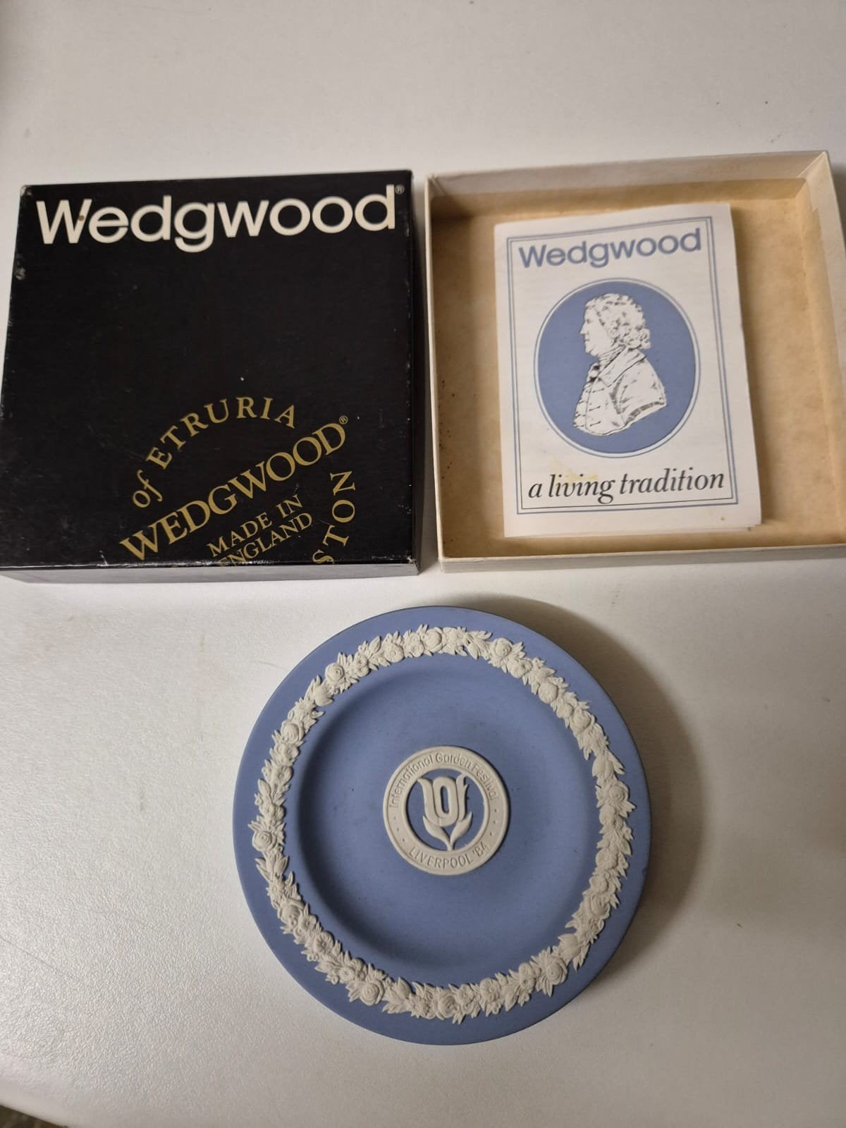 Wedgwood schoteltje - Nostalgisch verzamelobject, Antiek en Kunst, Ophalen of Verzenden
