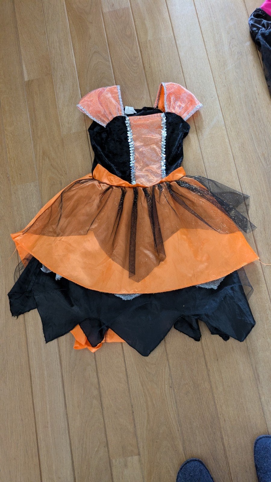 Halloween heksenjurk  4 lagen en punt achterkant - 140, Ophalen, 134 t/m 140, Meisje