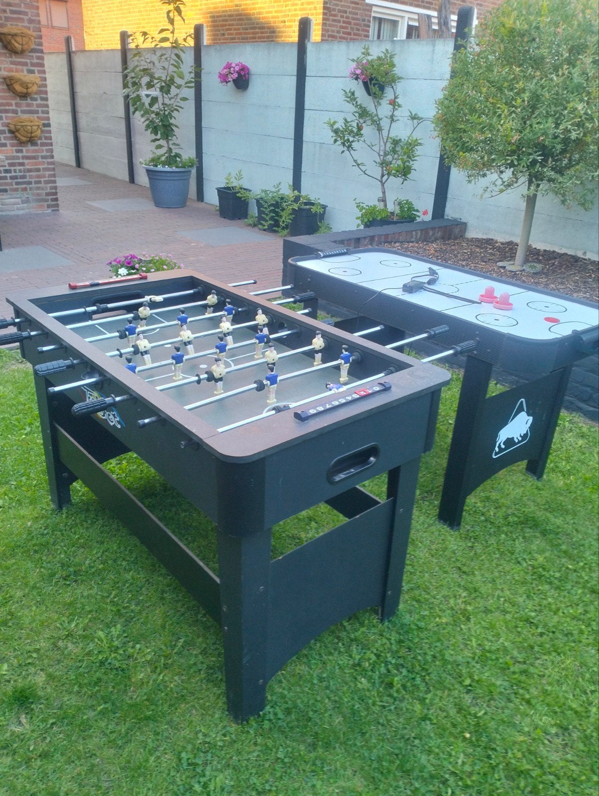 Voetbaltafel en Airhockeytafel Set - Buitenplezier, Ophalen, Jongen of Meisje