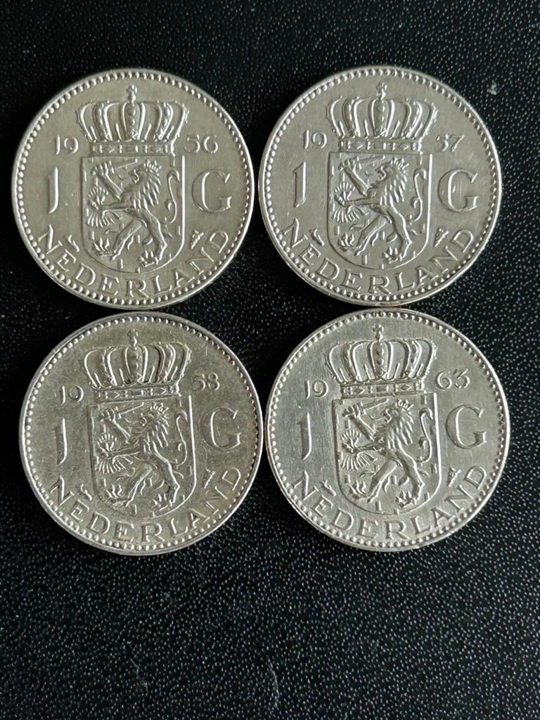 Prachtige GULDENS de jaren. 1956. 1957. 1958. En 1963., Ophalen of Verzenden, Koningin Juliana, 1 gulden, Zilver