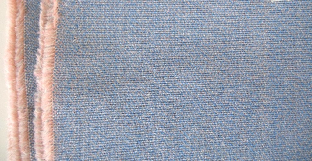 Kvadrat Atlas 631 zacht blauw+roze; restant meubelstof, Hobby en Vrije tijd, Stoffen en Lappen, Wol, Blauw, Ophalen of Verzenden