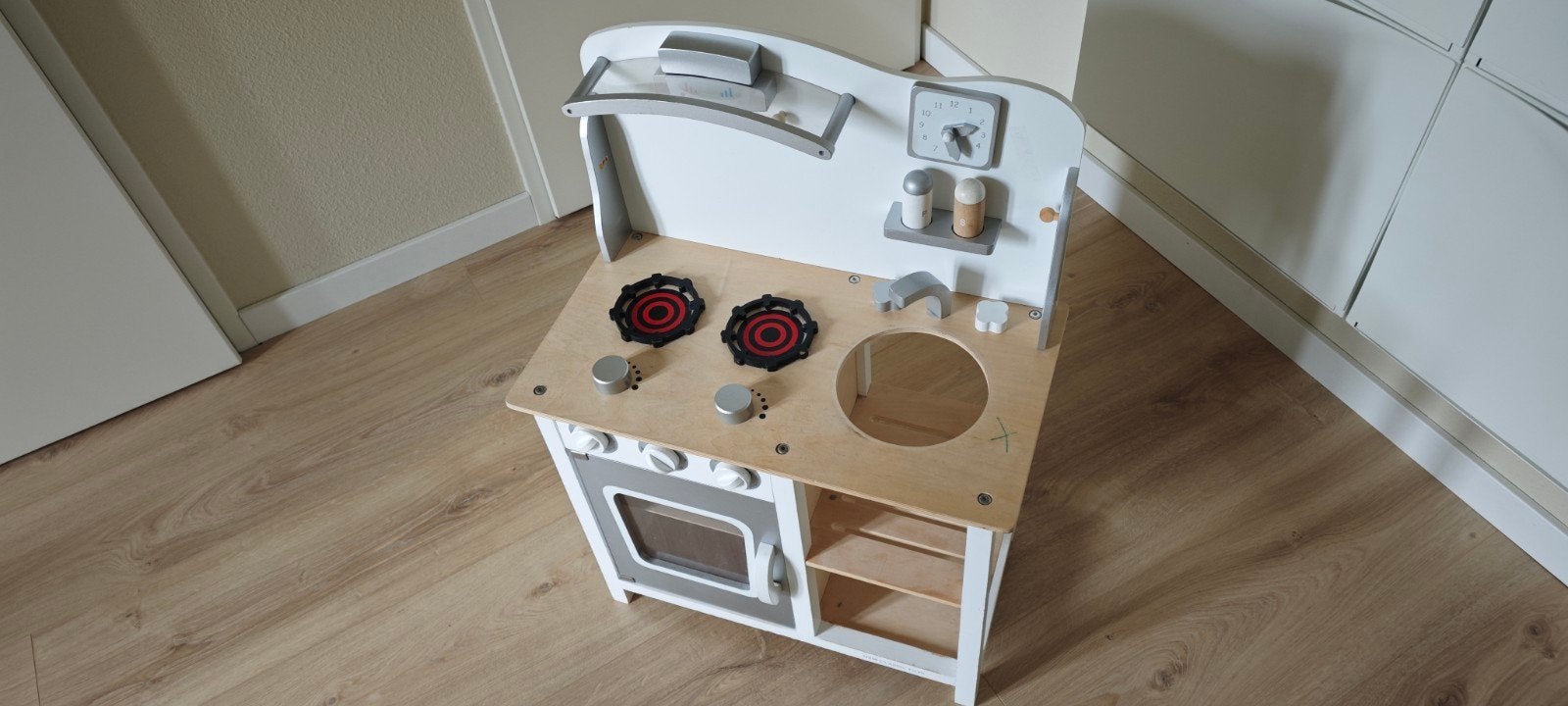 Speelkeuken New classic toys, Kinderen en Baby's, Speelgoed | Speelkeukens, Ophalen, Gebruikt, Hout, Speelkeuken