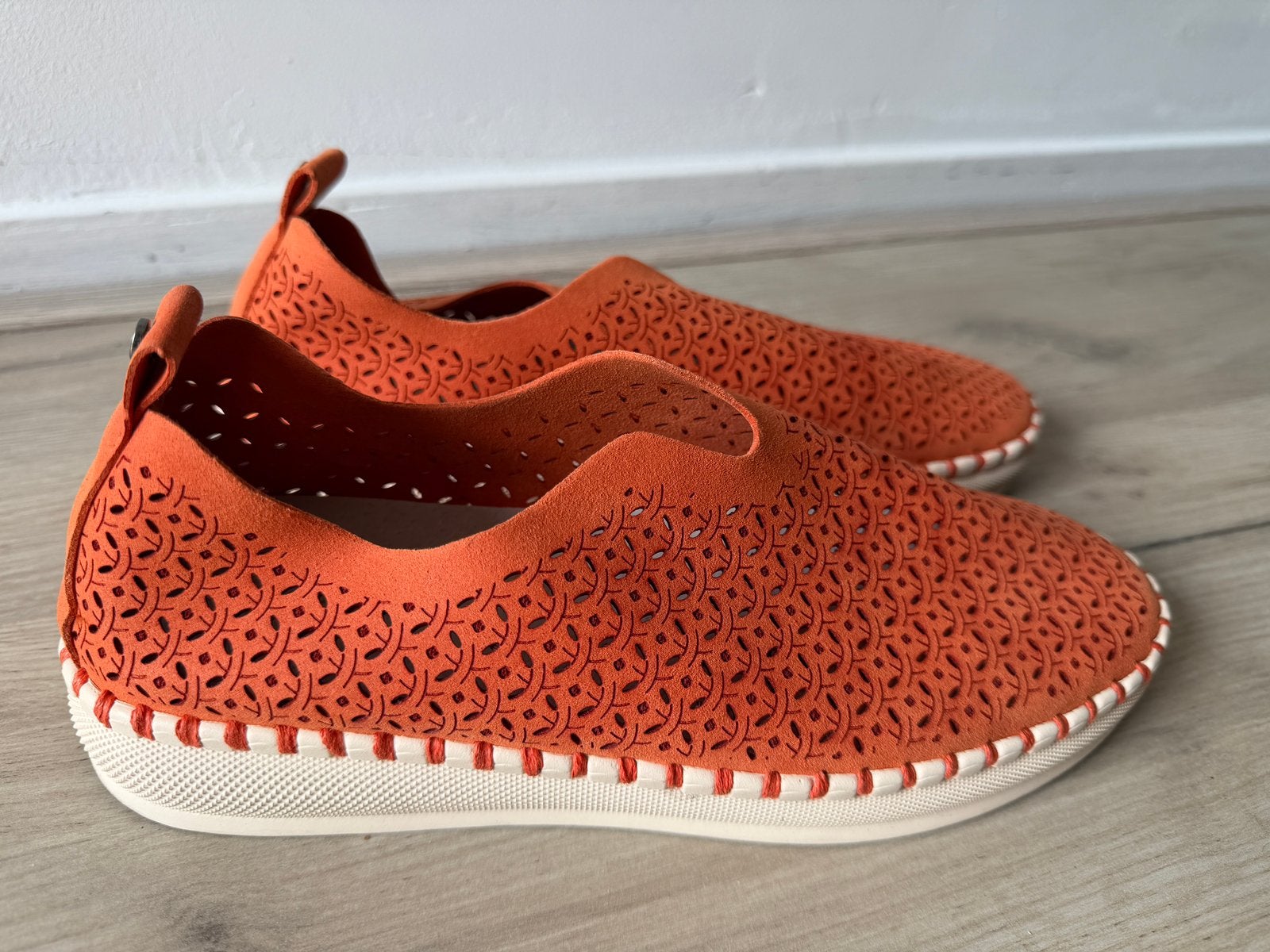 Hush Puppies instappers oranje maat 38, Kleding | Dames, Schoenen, Instappers, Oranje, Ophalen of Verzenden, Zo goed als nieuw