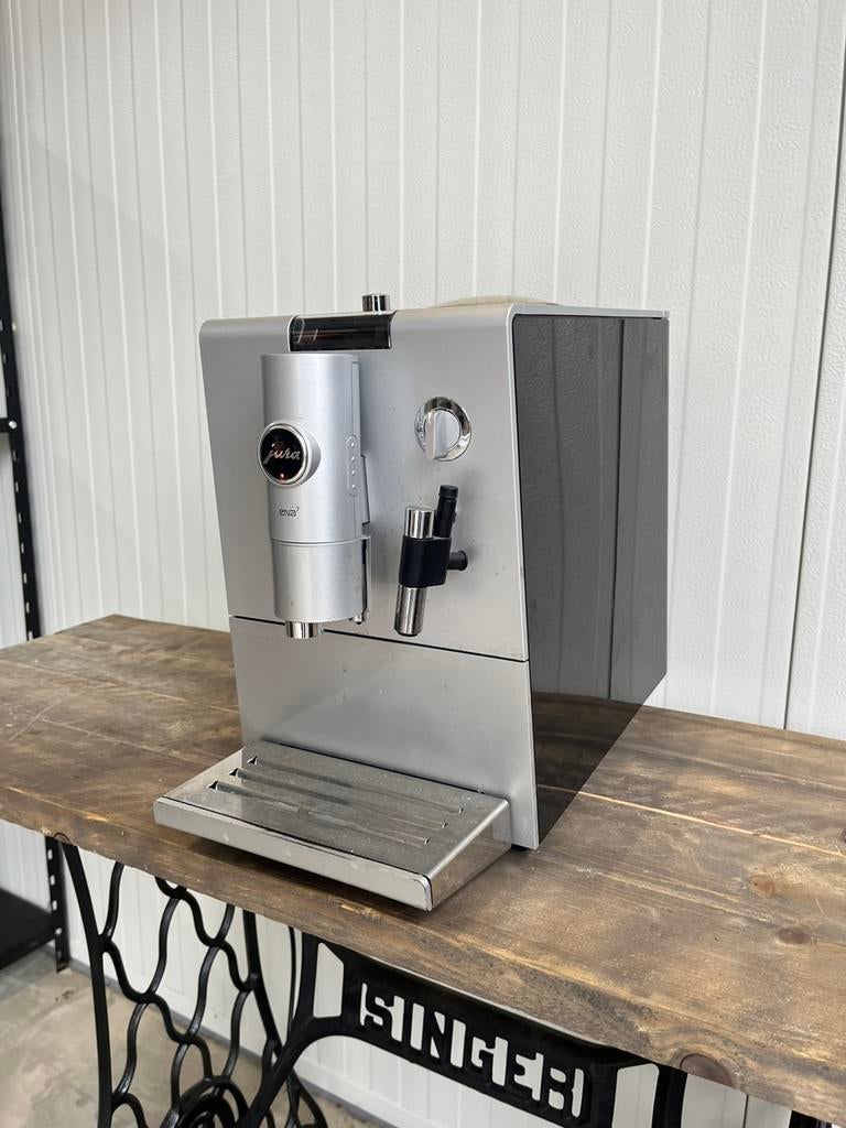 Jura ENA 7, Witgoed en Apparatuur, Koffiezetapparaten, Zo goed als nieuw, Gemalen koffie, Koffiebonen, Koffiemachine, 10 kopjes of meer