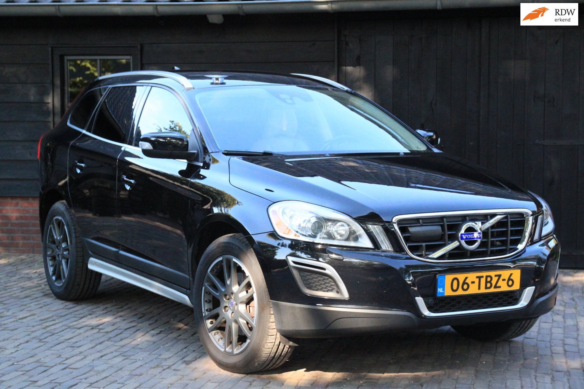 Volvo XC60 3.0 T6 AWD Summum Xenon/Navigatie/Leer/Parkeersen, Automaat, Euro 5, Gebruikt, 1738 kg