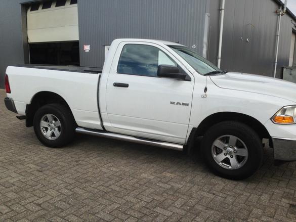 Dodge Ram 1500 Sidebars met opstapjes 70mm dik
