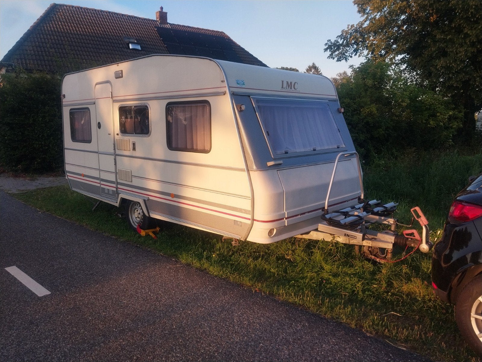 LMC Caravan met Mover, Isabella Voortent en Fietsendrager, Rondzit, Particulier, 4 tot 5 meter, LMC en Münsterland