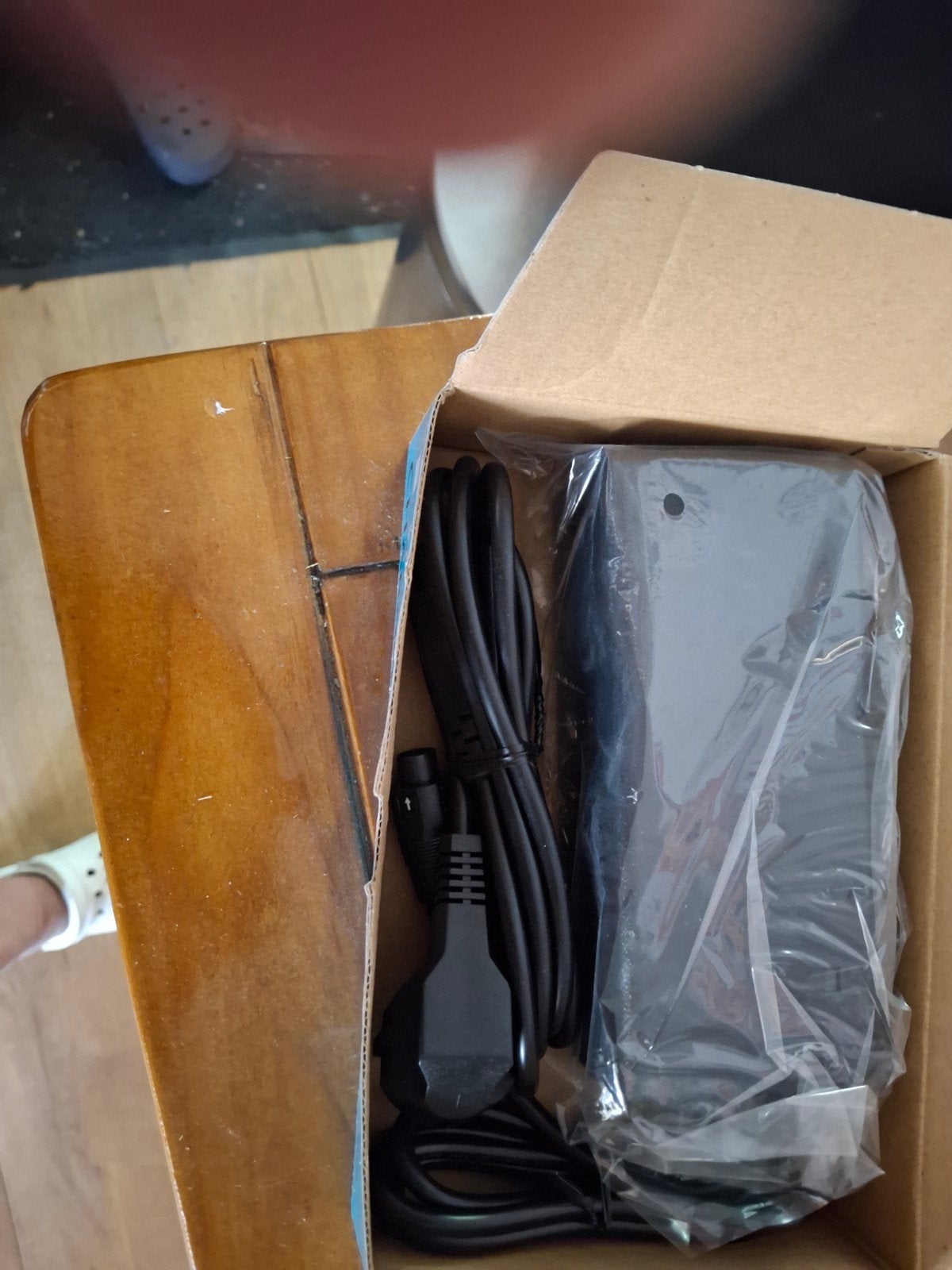 E-motion E-bike Oplader 36V 2A, Ophalen of Verzenden, Nieuw