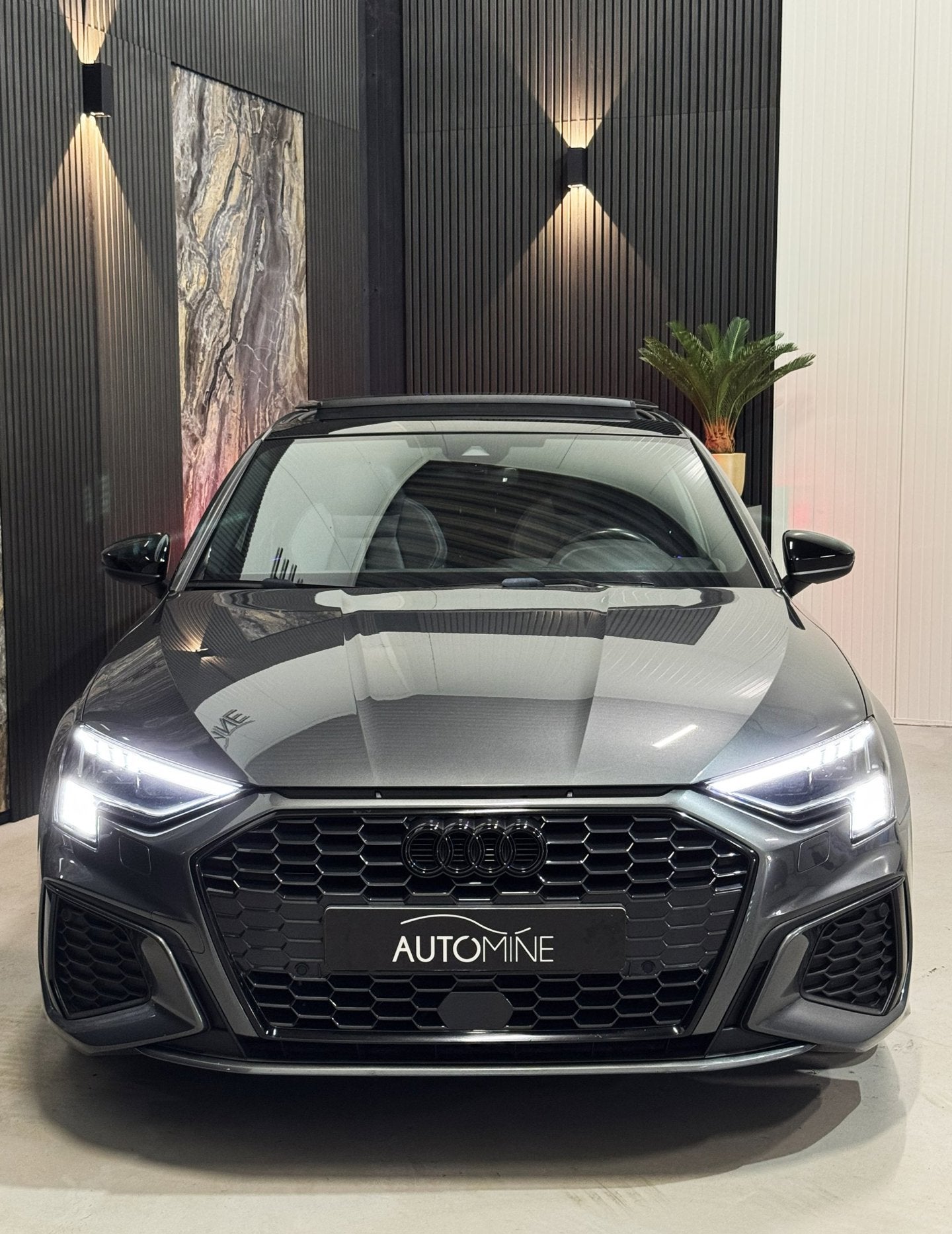 Audi A3 Sportback 35 TFSI Edition One 3x S-Line|PANO|AMBI LI, 4 cilinders, 150 pk, Automatische klimaatregeling, Leder