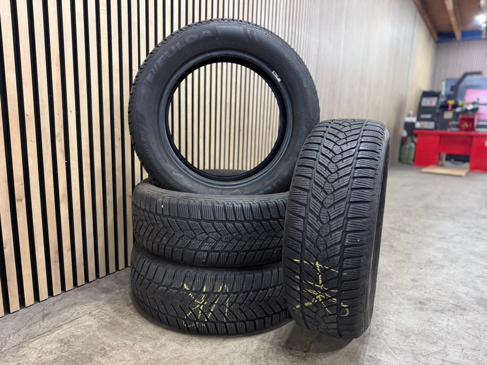 ⁠ 4x 215/60/17 Fulda winterbanden 7mm incl montage €300,-, Ophalen, 215 mm, 17 inch, Winterbanden
