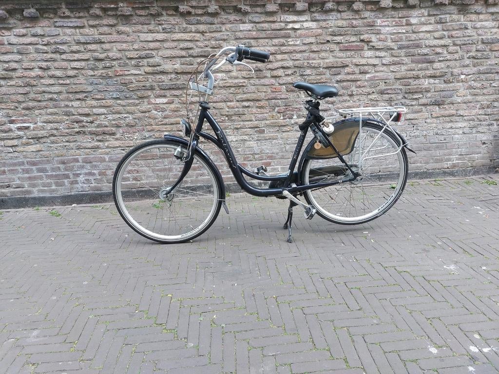 Batavus Piazza moederfiets lage opstap, breed stuur, Fietsen en Brommers, Fietsen | Dames | Moederfietsen, Gebruikt, Batavus, 53 tot 56 cm
