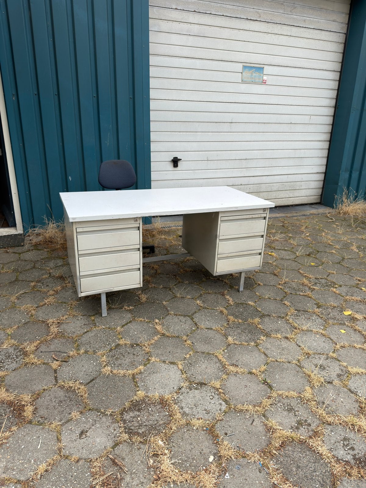 Gratis bureau, Ophalen, Gebruikt, 120 tot 170 cm